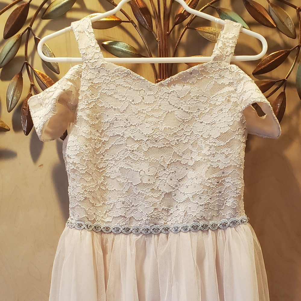 Pretty Jewelled Girls Dress size 7 - Easter